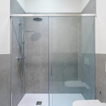 아파트 Premium With Garage By Hostwise *