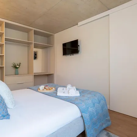 Premium With Garage By Hostwise 포르투