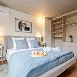 Premium With Garage By Hostwise